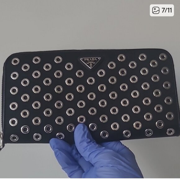 PRADA Zip Daino Wallet - Picture 7 of 11